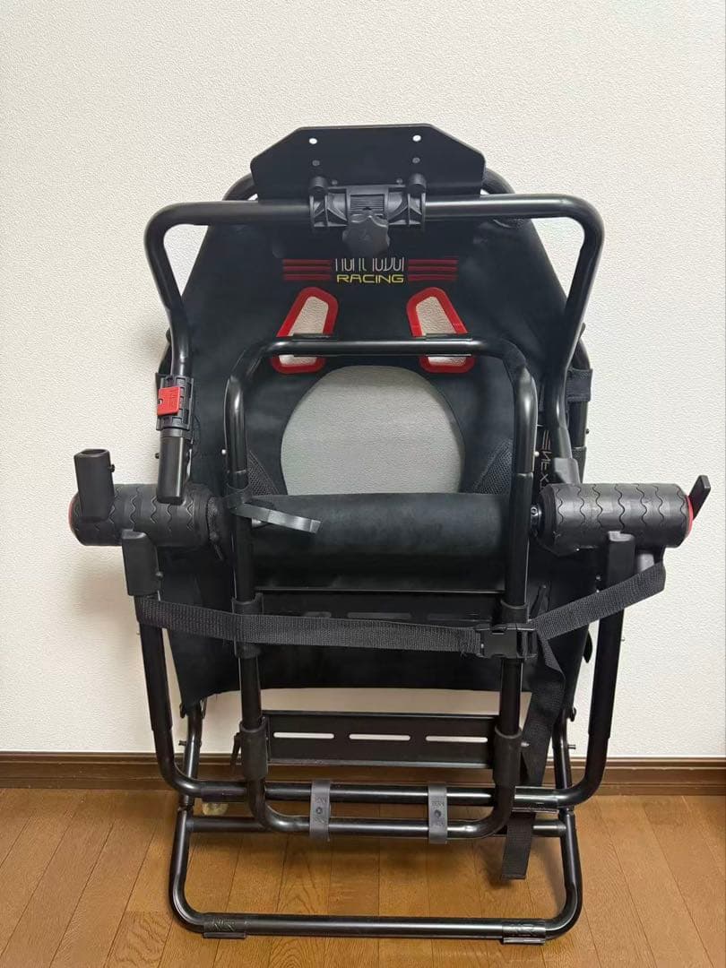 Next Level Racing F-GT Lite レーシングコックピット