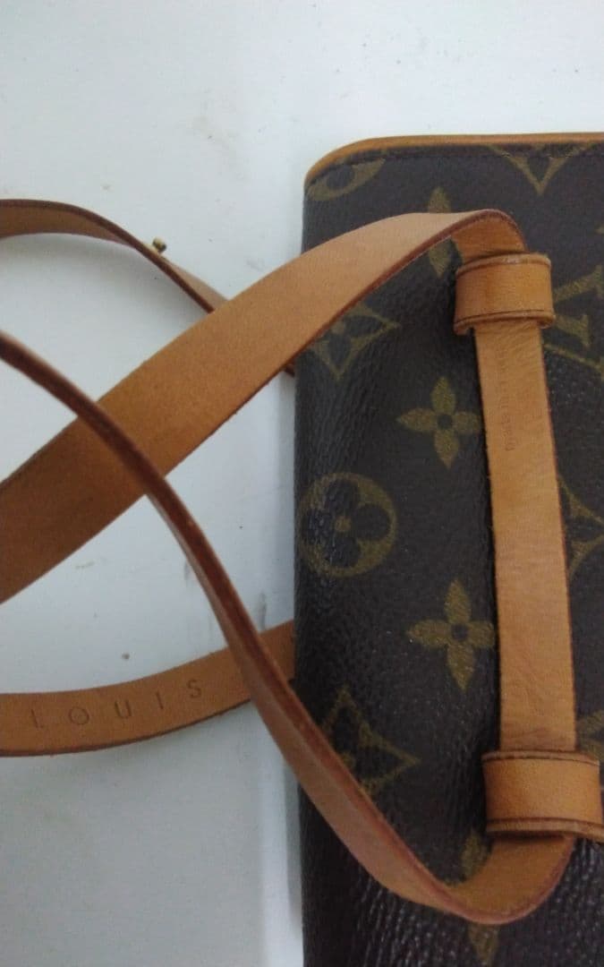 ヴィトン　ウェストポシェット