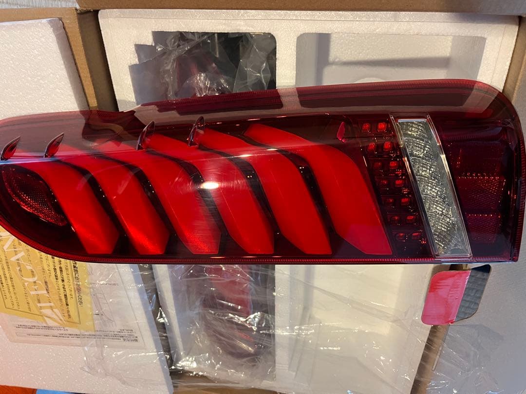 Valenti ULTRA sigma LEDテールランプ　レガンスモデル