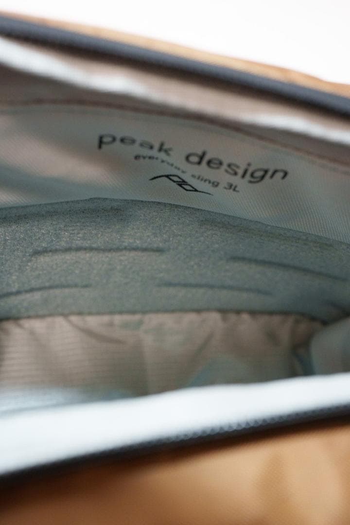 Peak Design エブリデイ スリング 3L コヨーテ