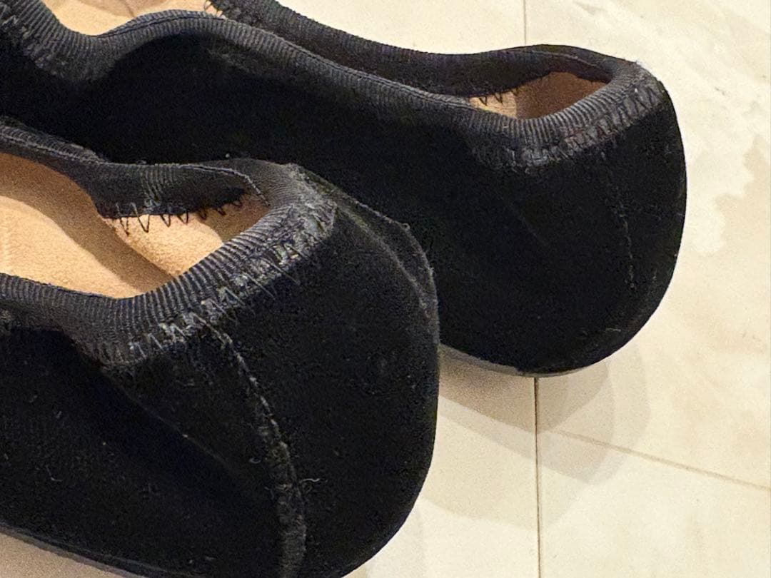 フェラガモ ヴァラ　バレエシューズ　ブラック