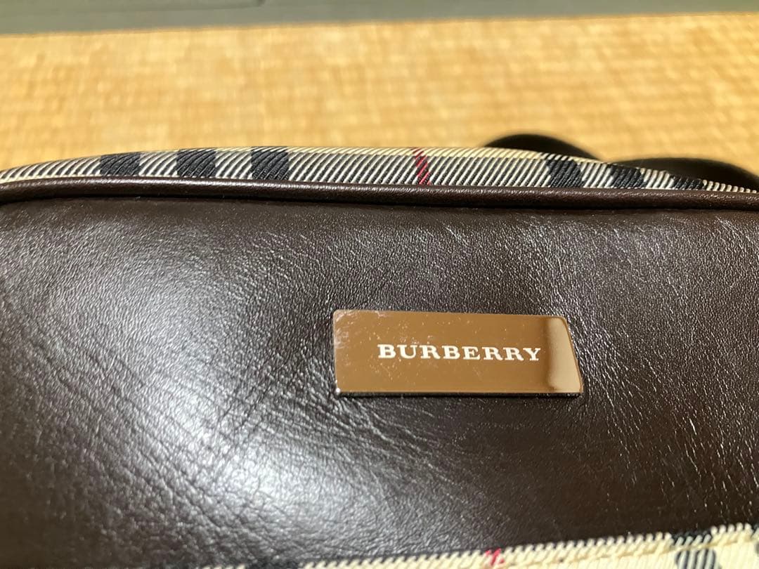 美品　BURBERRY ノバチェックショルダーバッグ