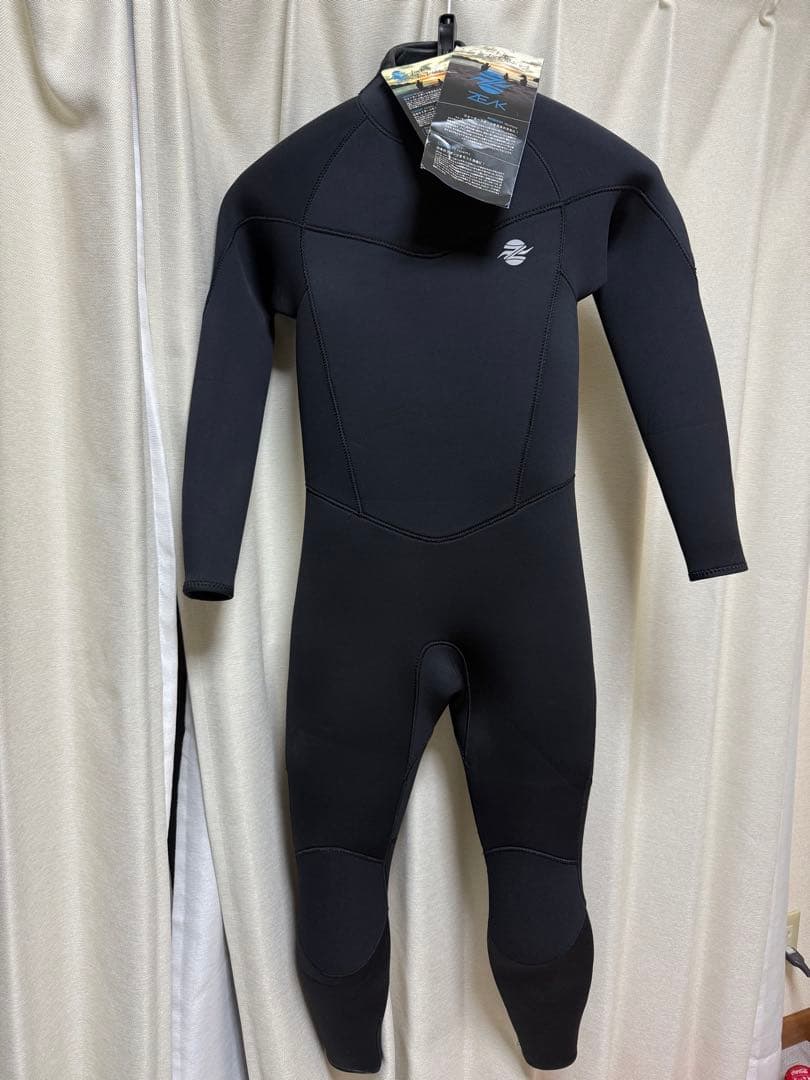 新品未使　ZEAK ウェットスーツ　5×3mm ジーク
