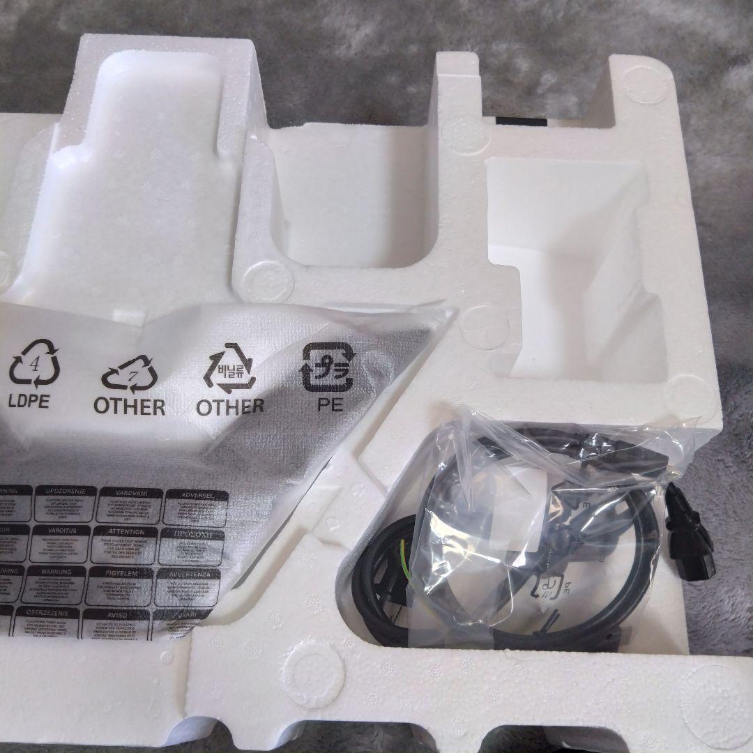 【極美品】GIGABYTE M27Q ゲーミングモニター 付属品 完品