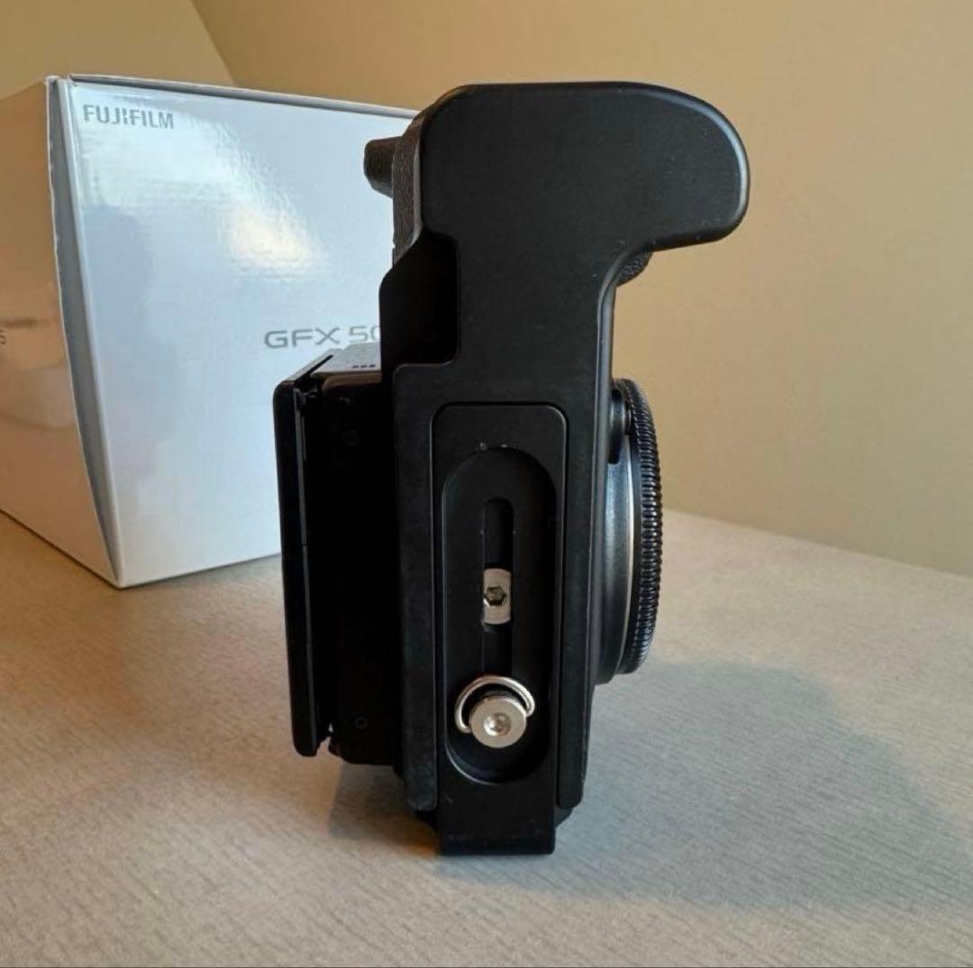 【arki】Fujifilm GFX 50S ミラーレス一眼 本体と付属品