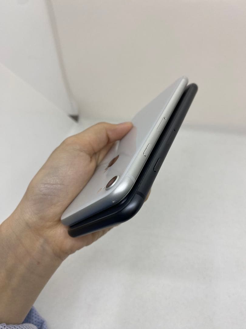 iPhone 8 セット 64GB 黒と白