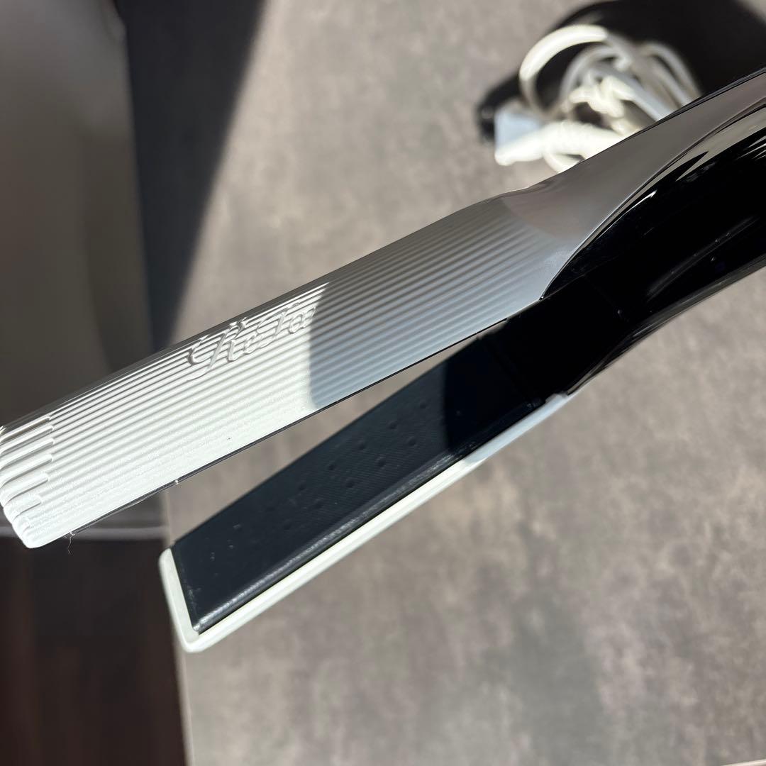 ReFa ストレートヘアアイロン ホワイト　値下げしました。