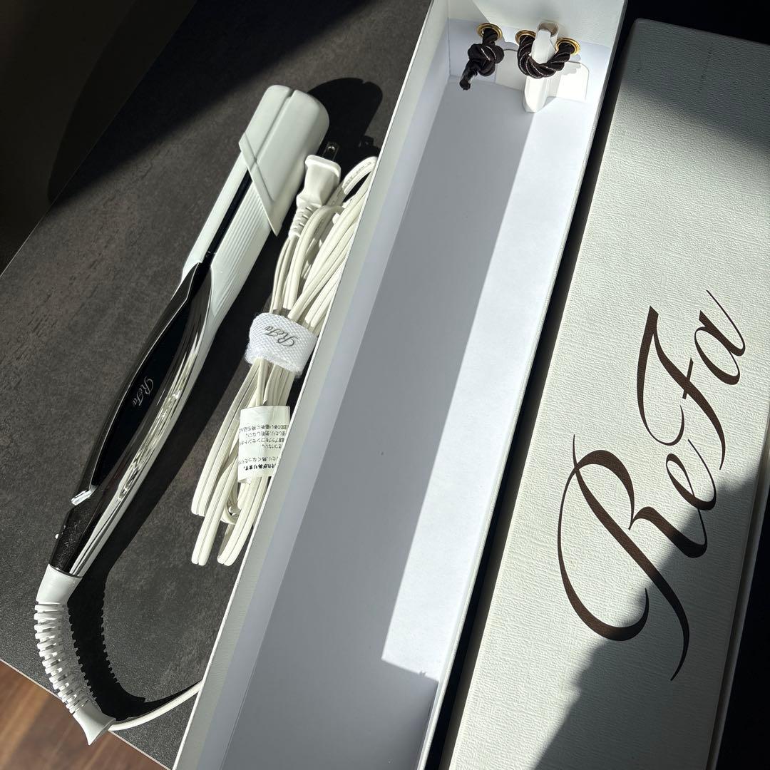 ReFa ストレートヘアアイロン ホワイト　値下げしました。