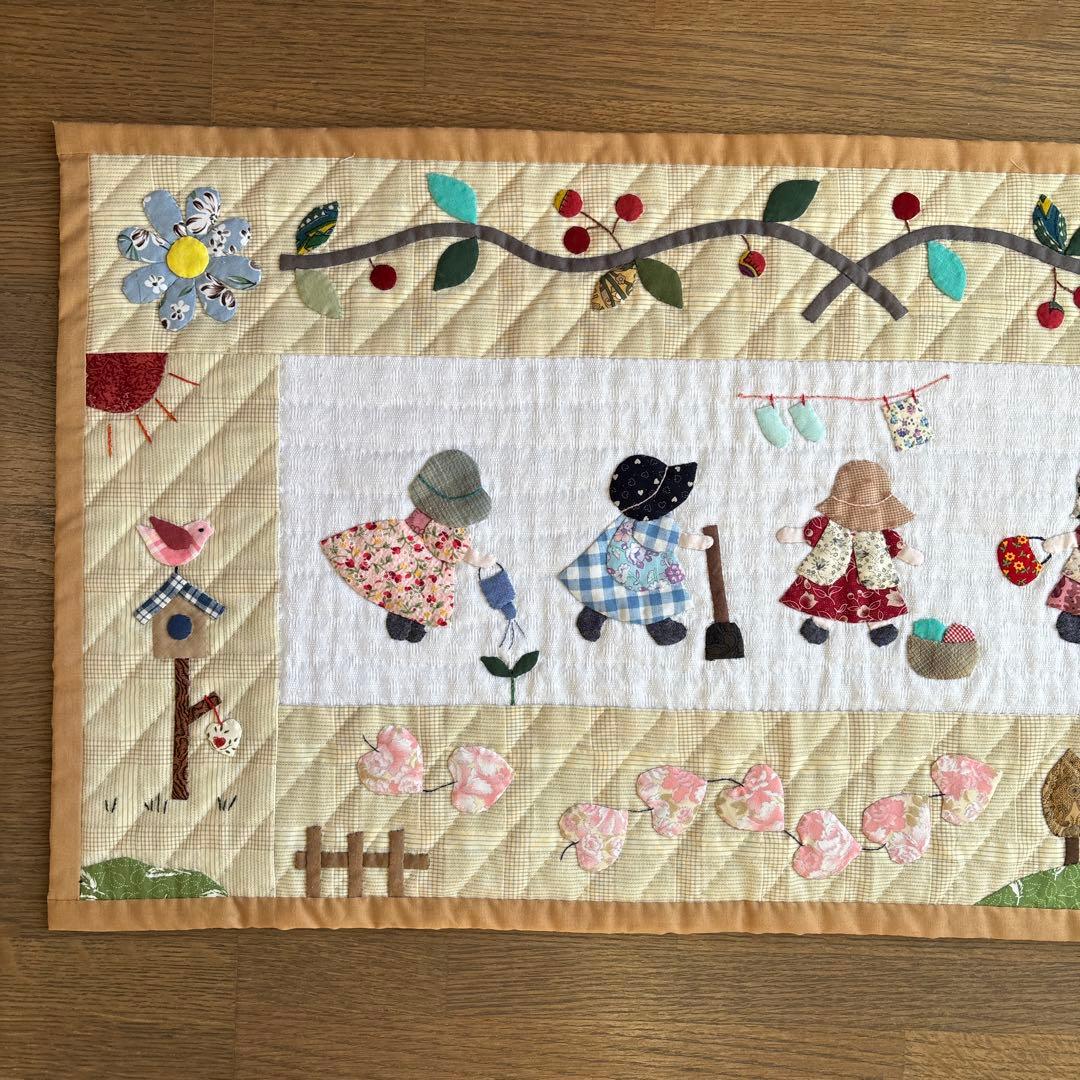 ハンドメイドパッチワークタペストリー