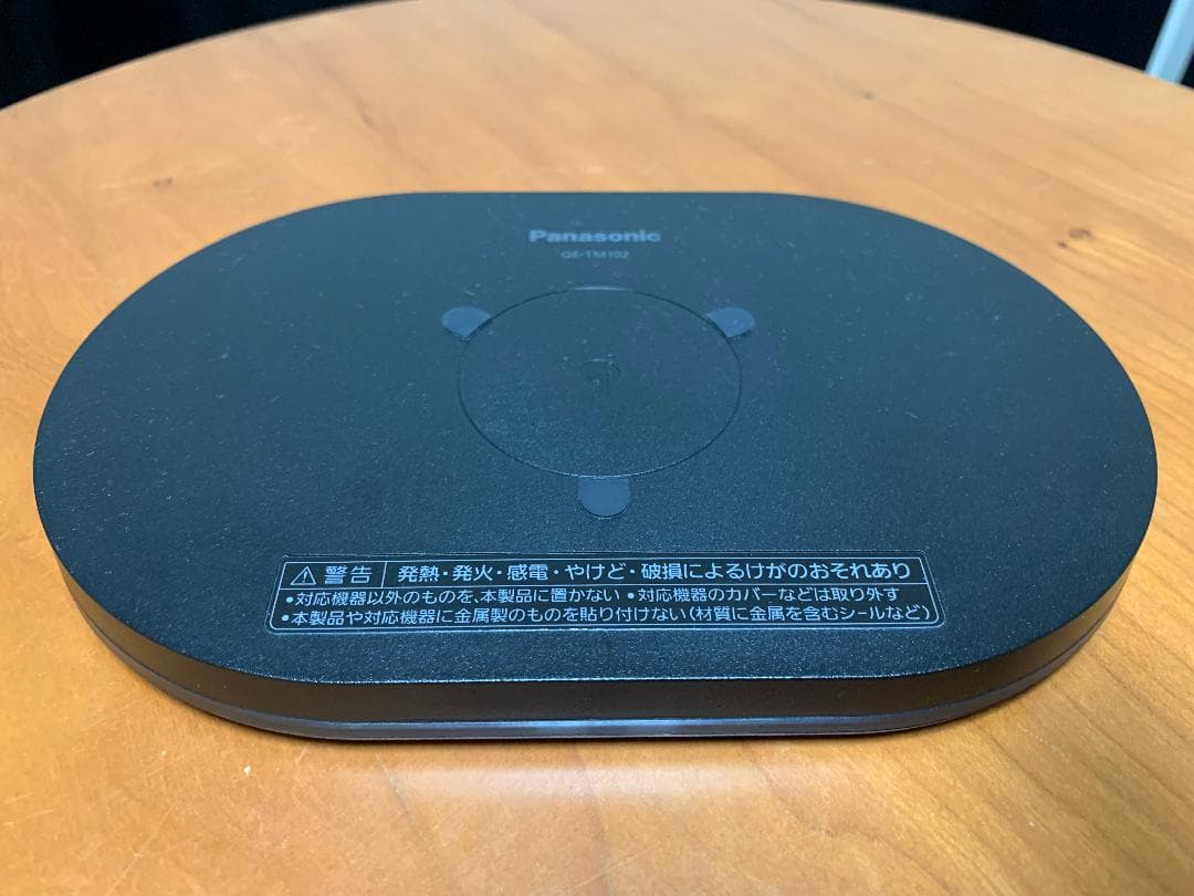 Panasonicビデオカメラ  バッテリー  無接点充電パッド