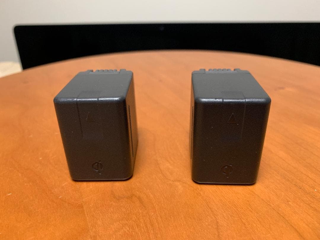 Panasonicビデオカメラ  バッテリー  無接点充電パッド