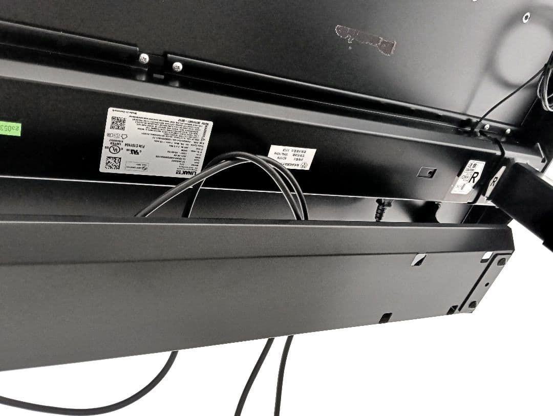 新春特価/オカムラの ストライカー スイフト 電動昇降デスク ラウンドタイプ