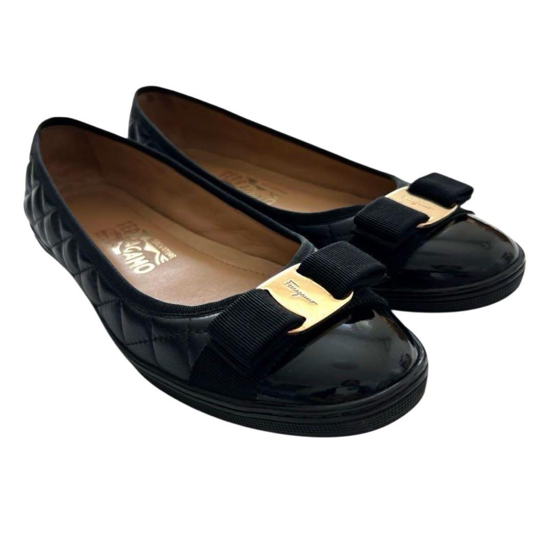 【サニー】FERRAGAMO ヴァラリボン キルティングフラットシューズ