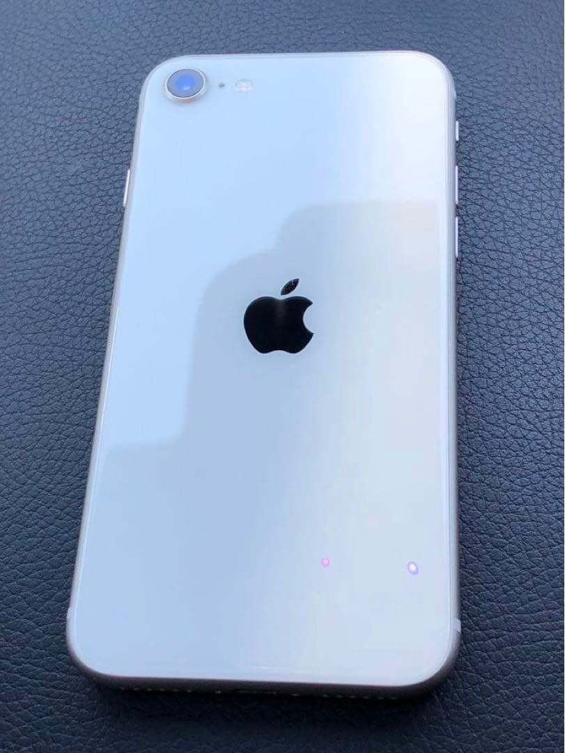 Apple iPhone se3 バッテリー100%