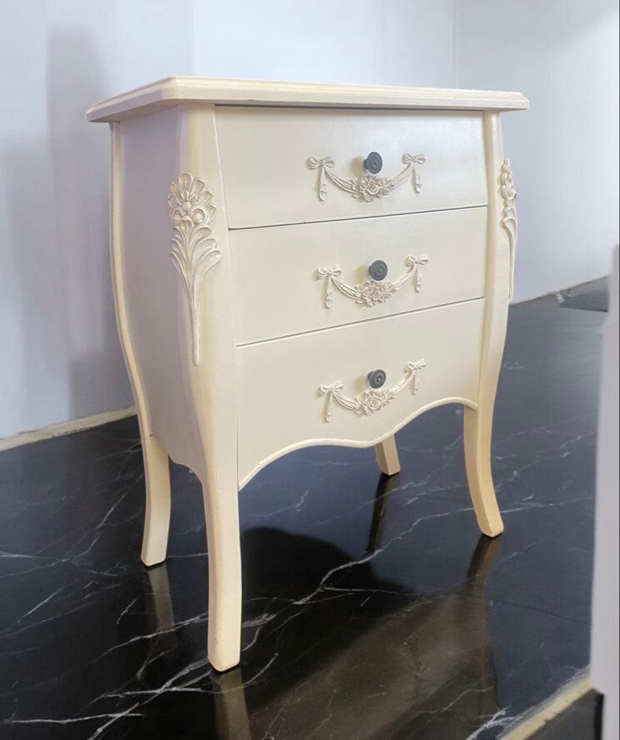 アンティーク★ロココ調猫脚の3段チェスト　ホワイト　60×34×76センチ