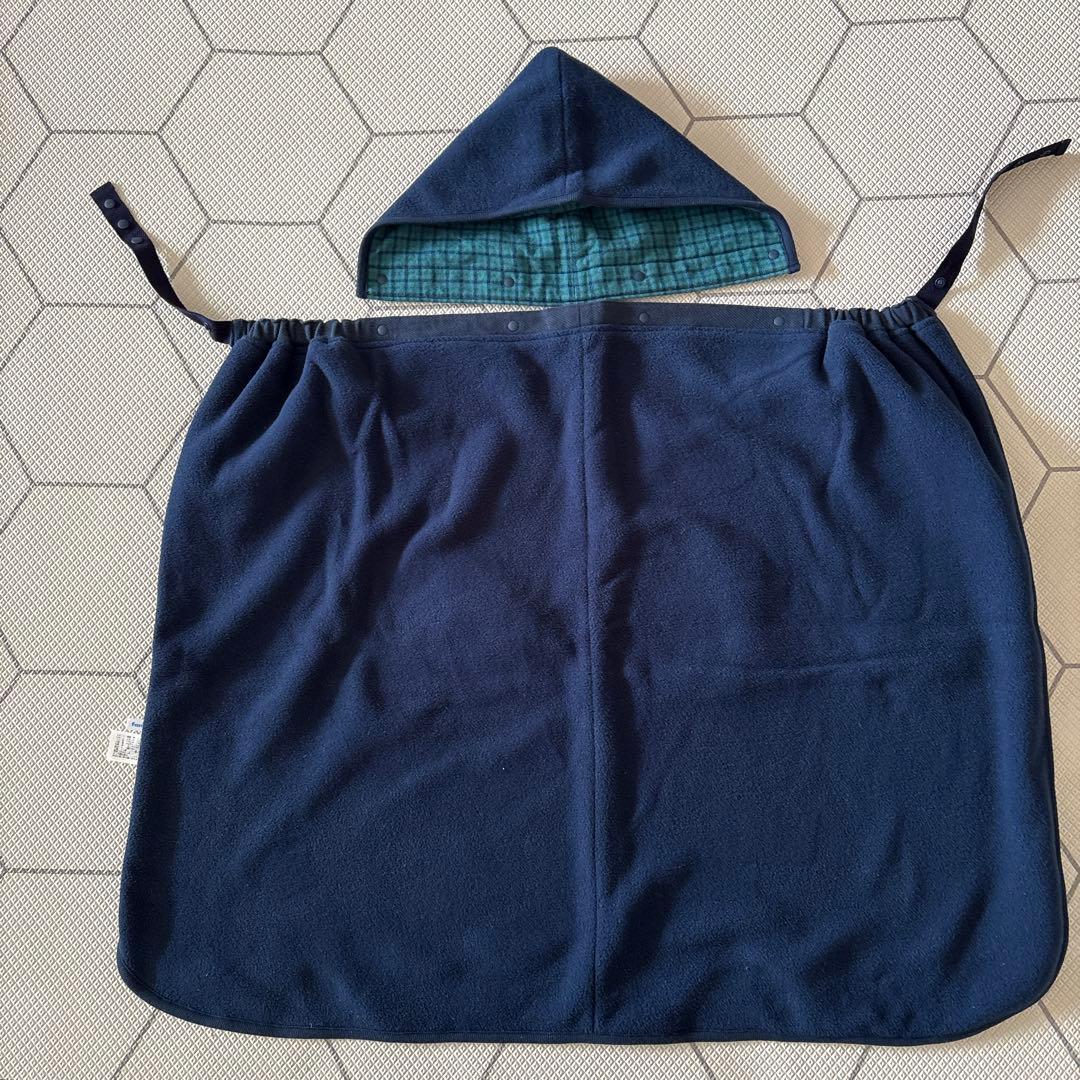 ネイビー クマ刺繍　familiar ファミリア　3WAYブランケット　ケープ