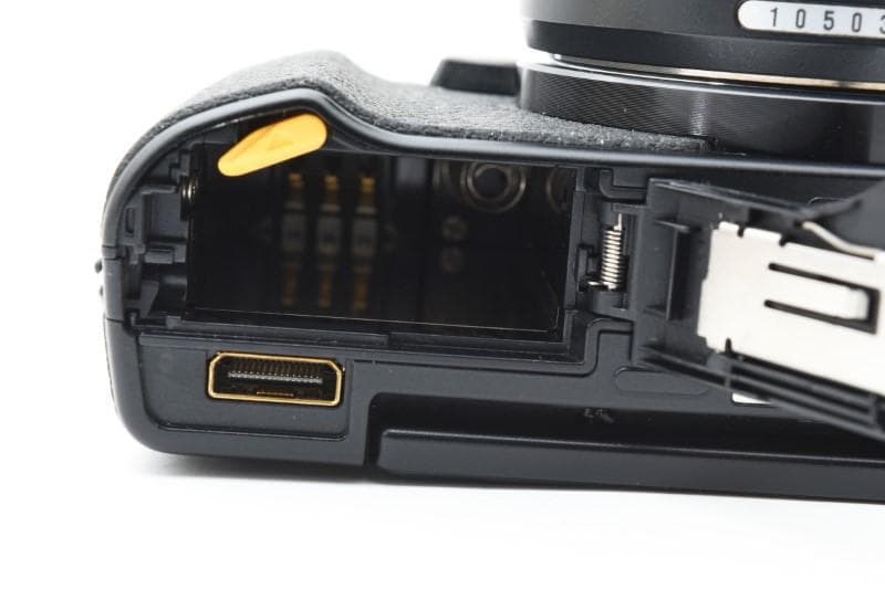 Nikon 1 V3 Digital Camera プレミアムキット