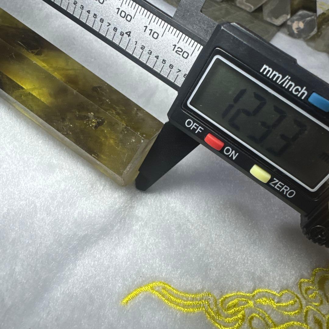 【極上品】スモーキーゼウスシトリン ファントム入り ポイント原石セット　台座付