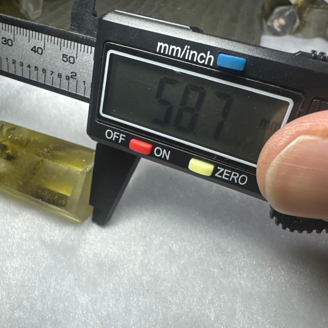 【極上品】スモーキーゼウスシトリン ファントム入り ポイント原石セット　台座付