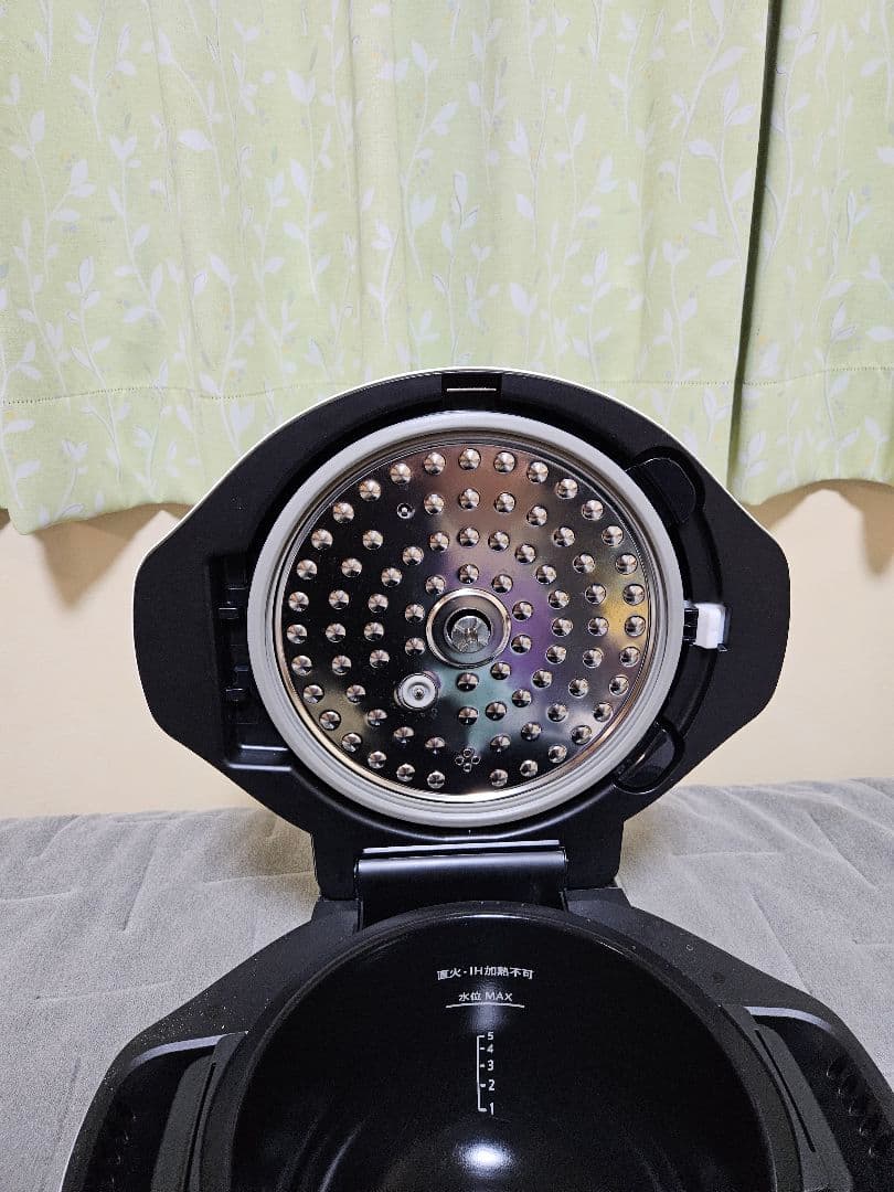 SHARP　ヘルシオ　ホットクック　KN-HW24H　2024年製