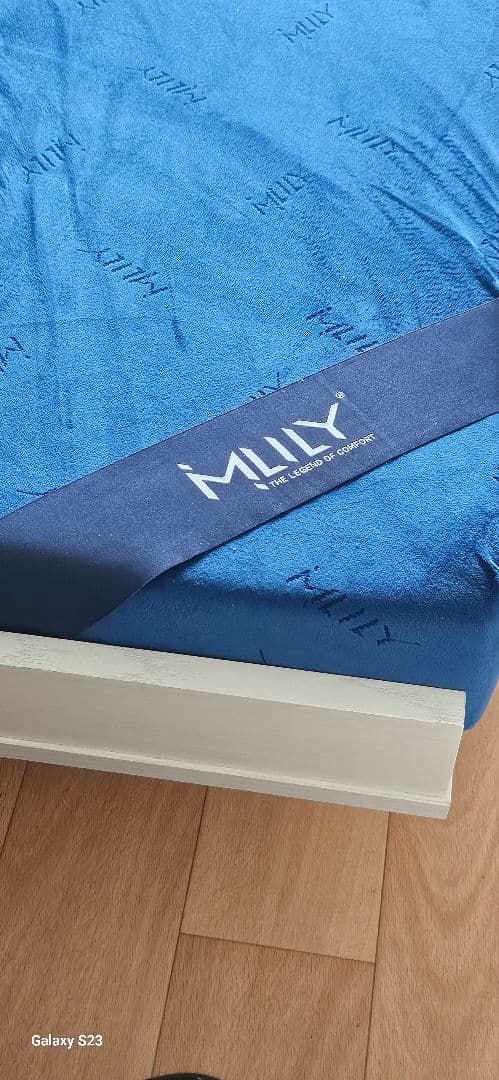 最終お値下げ！　エムリリー 　セミダブル　11センチ優反発 マットレス