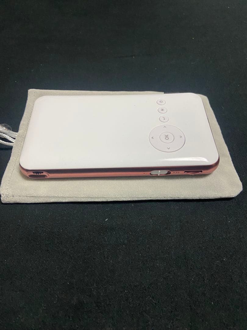 UENO-mono プロジェクター カベーニ