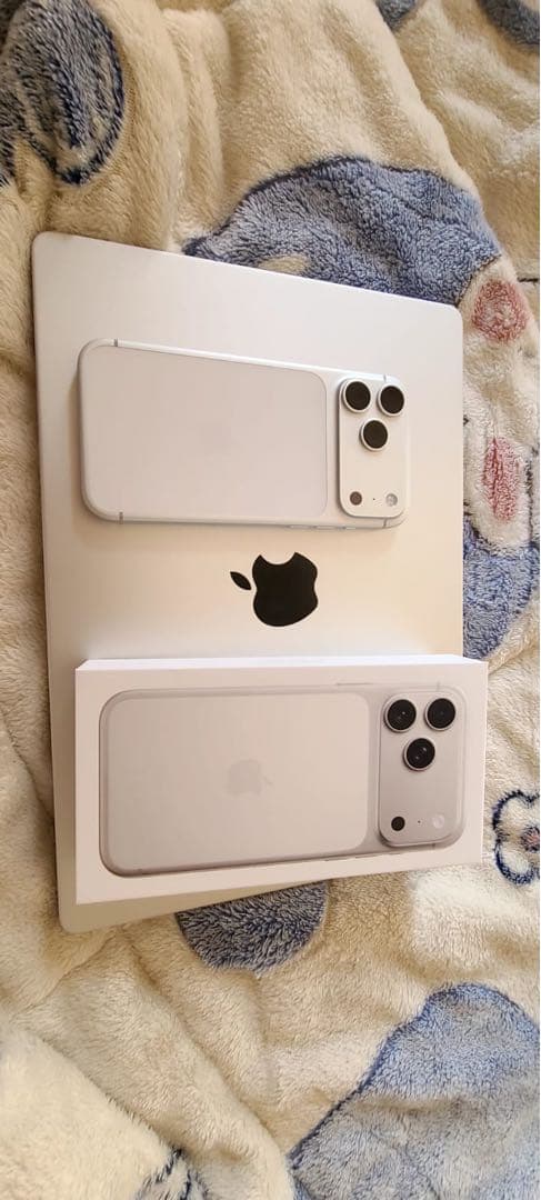 iPhone 17 Pro Max シルバー 256gb SIMフリー