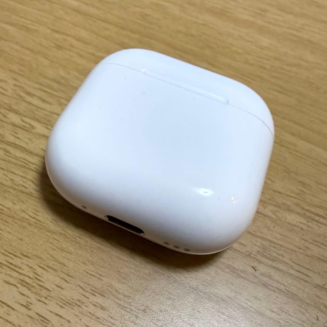 AirPods4 ノイキャン搭載 USB-Cモデル（第4世代）美品
