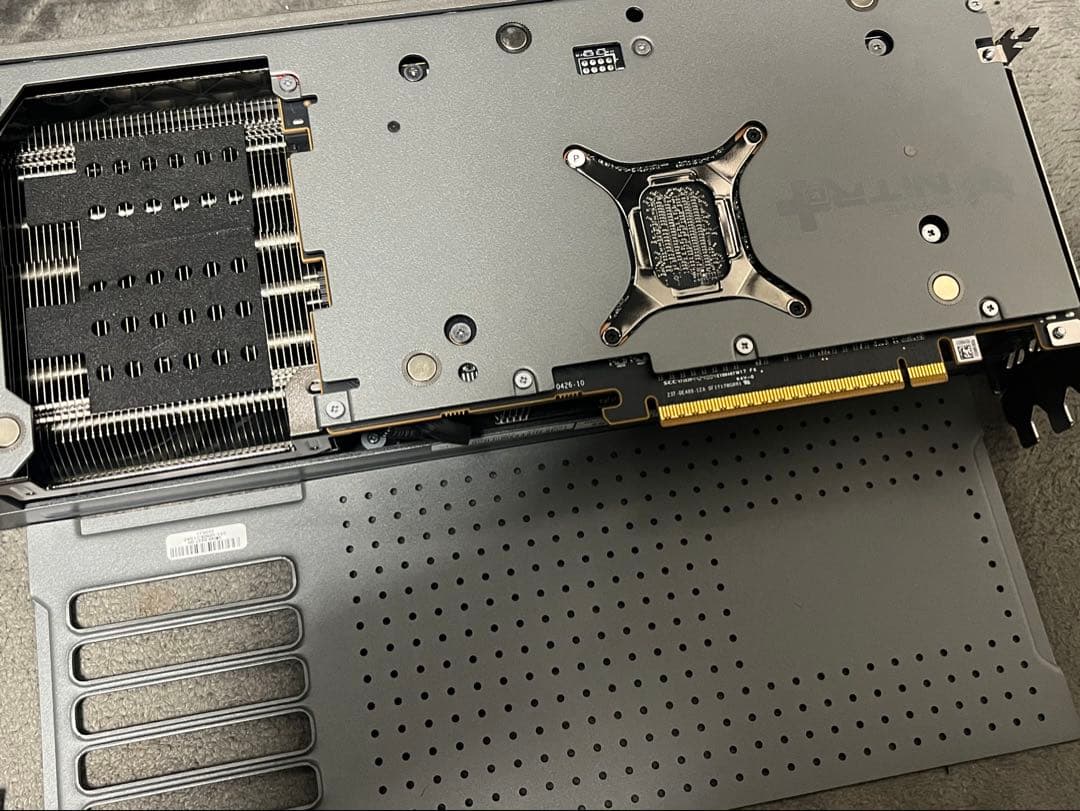 SAPPHIRE NITRO+ Radeon RX 9070 XT 1ヶ月使用