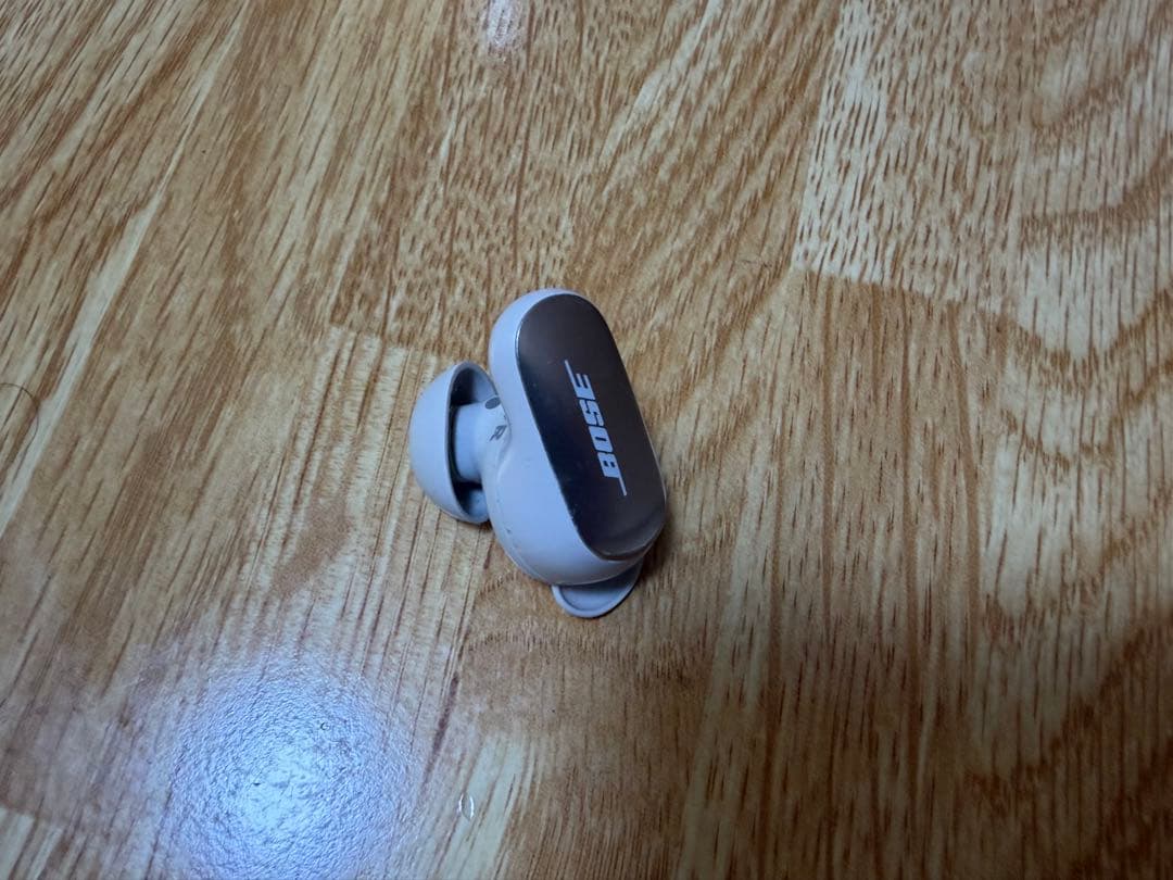 bose qc ultra earbuds 本体、右耳のみ
