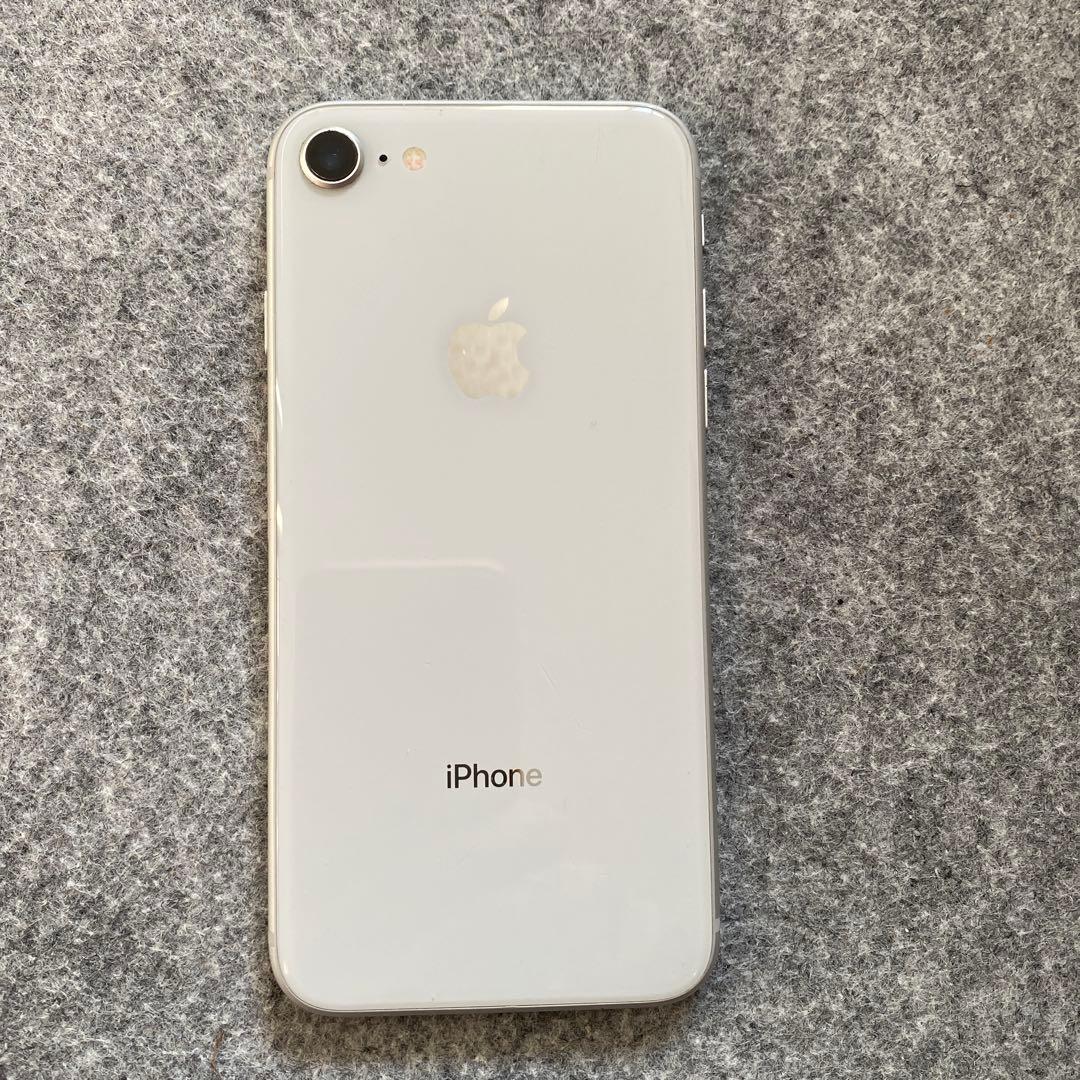 S*）様 iPhone 8 64G ジャンク