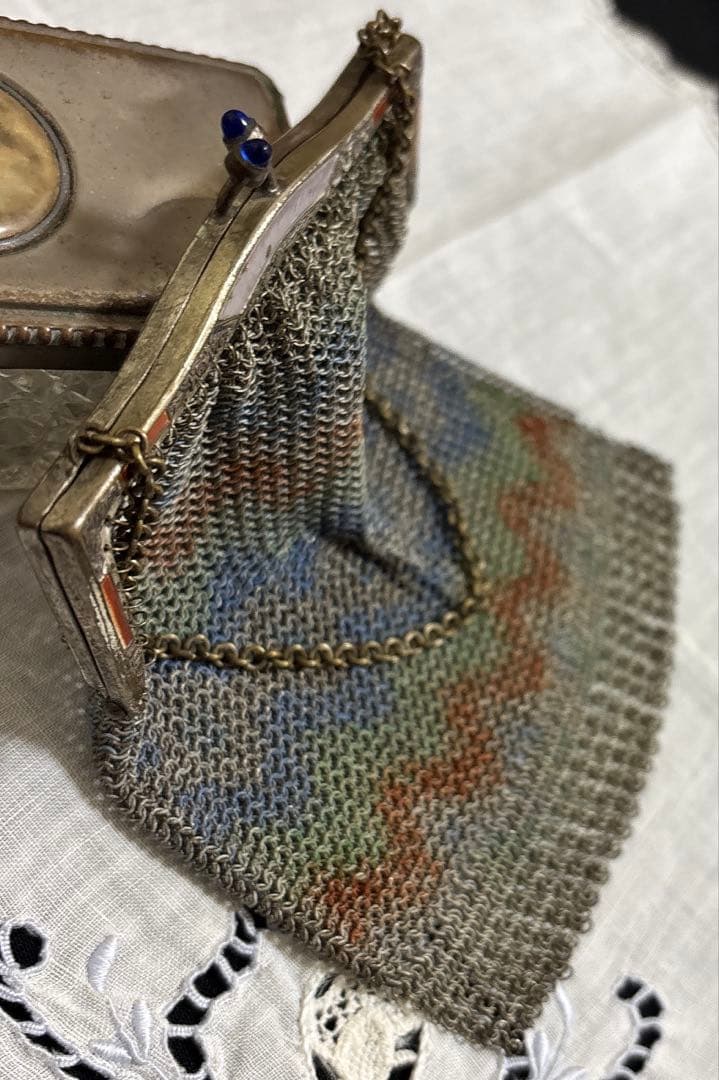 ヨーロッパ製 Antique メタルチェーンメッシュパース エナメル装飾