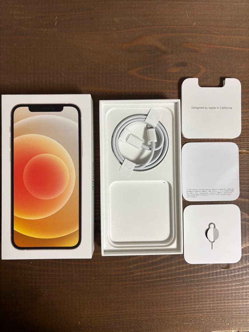 iPhone12 128GB ケース付き