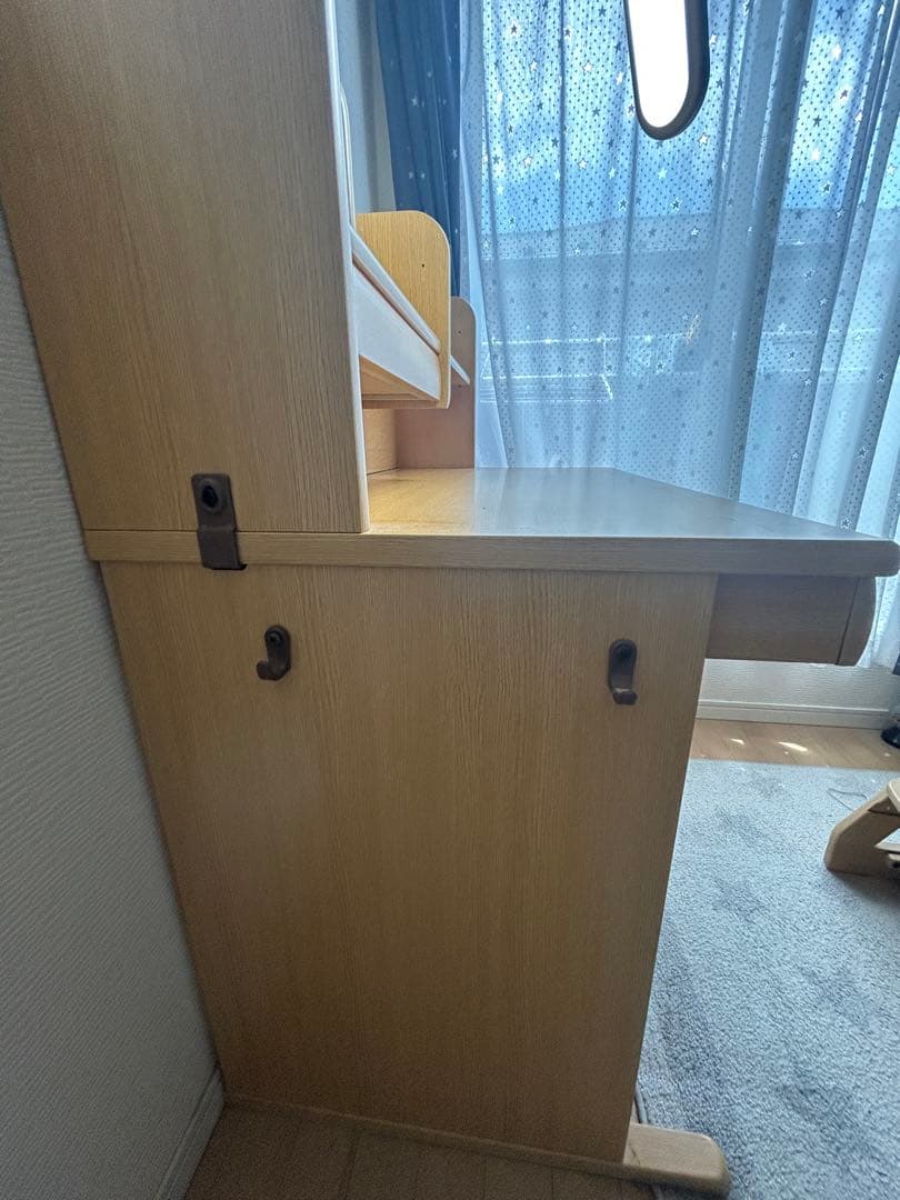 引き取り限定　学習机 デスクライト付