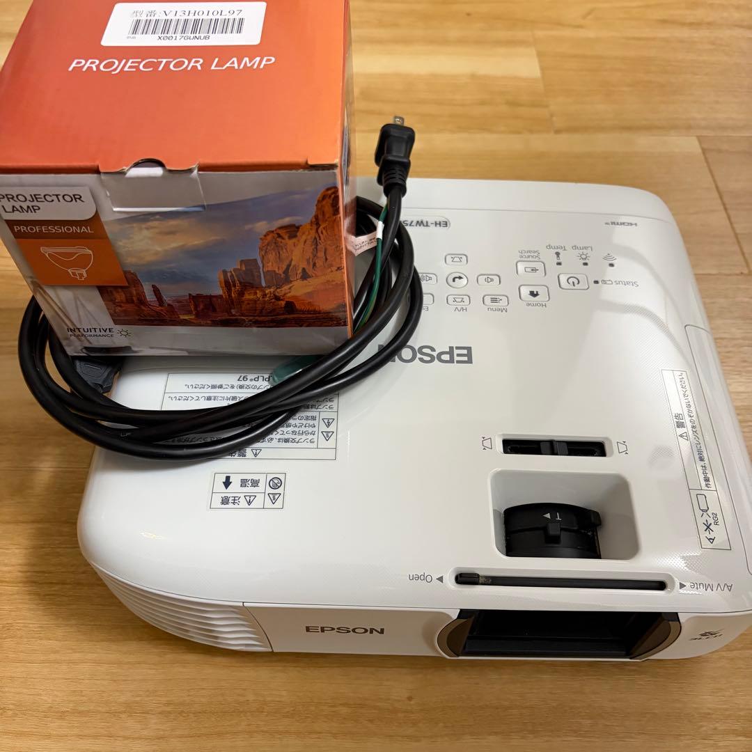 EPSON EH-TW750 プロジェクター本体