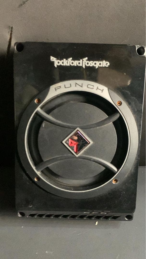 Rockford Fosgate JPS-100-8 パワードサブウーファー