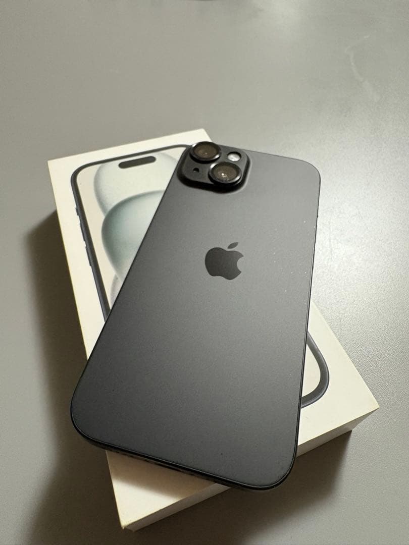 【美品】Apple iPhone15 128GB ブラック SIMフリー