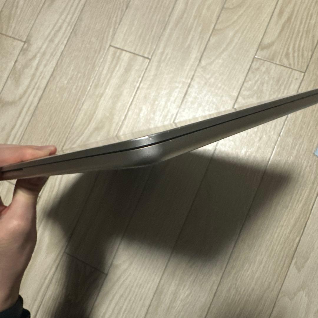 MacBook本体 MacbookAir/13.6inch M2/8GB/256GB