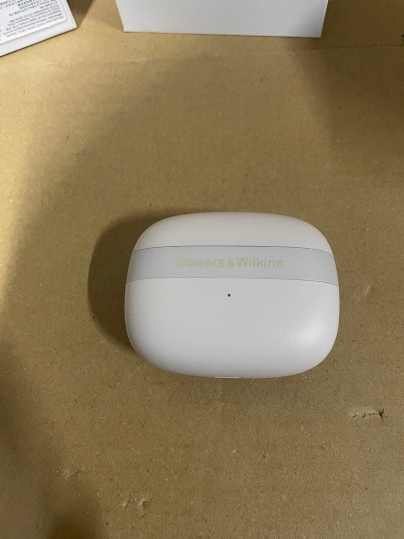 Bowers & Wilkins Pi8 完全ワイヤレスイヤフォン PI8/DW