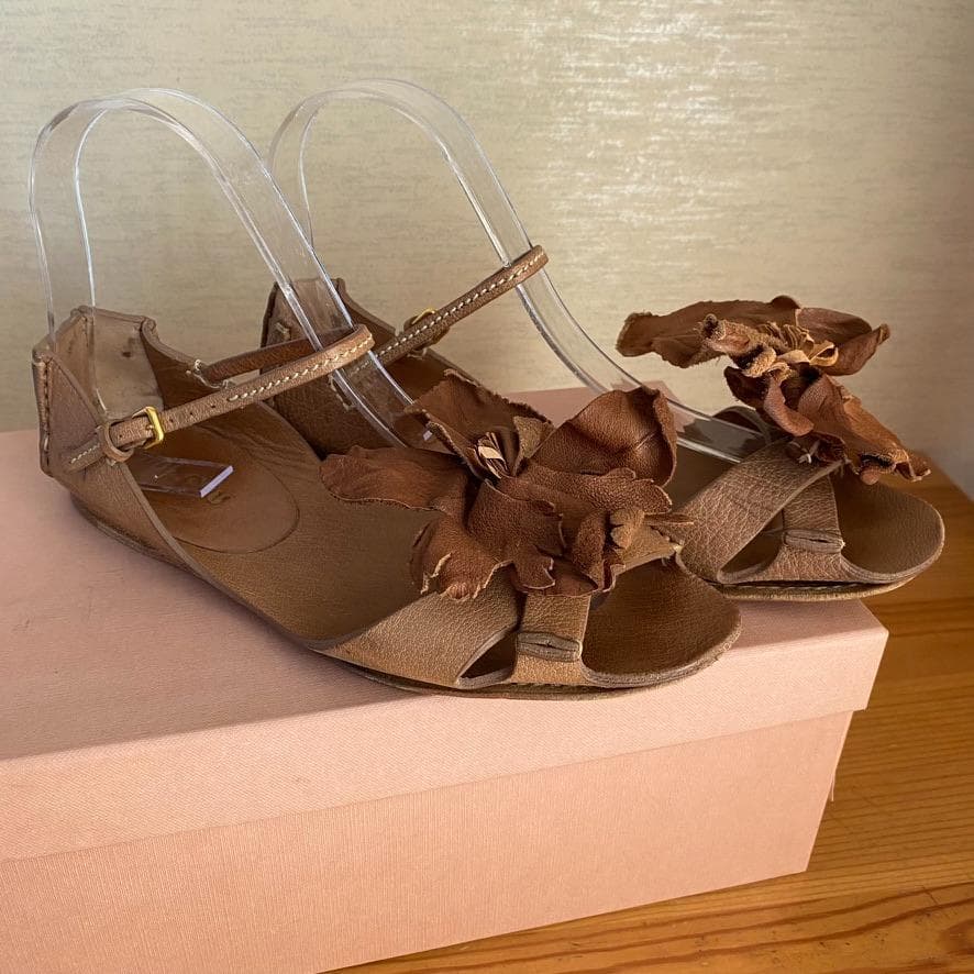 【美品】　MIUMIU　ミュウミュウ フラワーサンダル 36