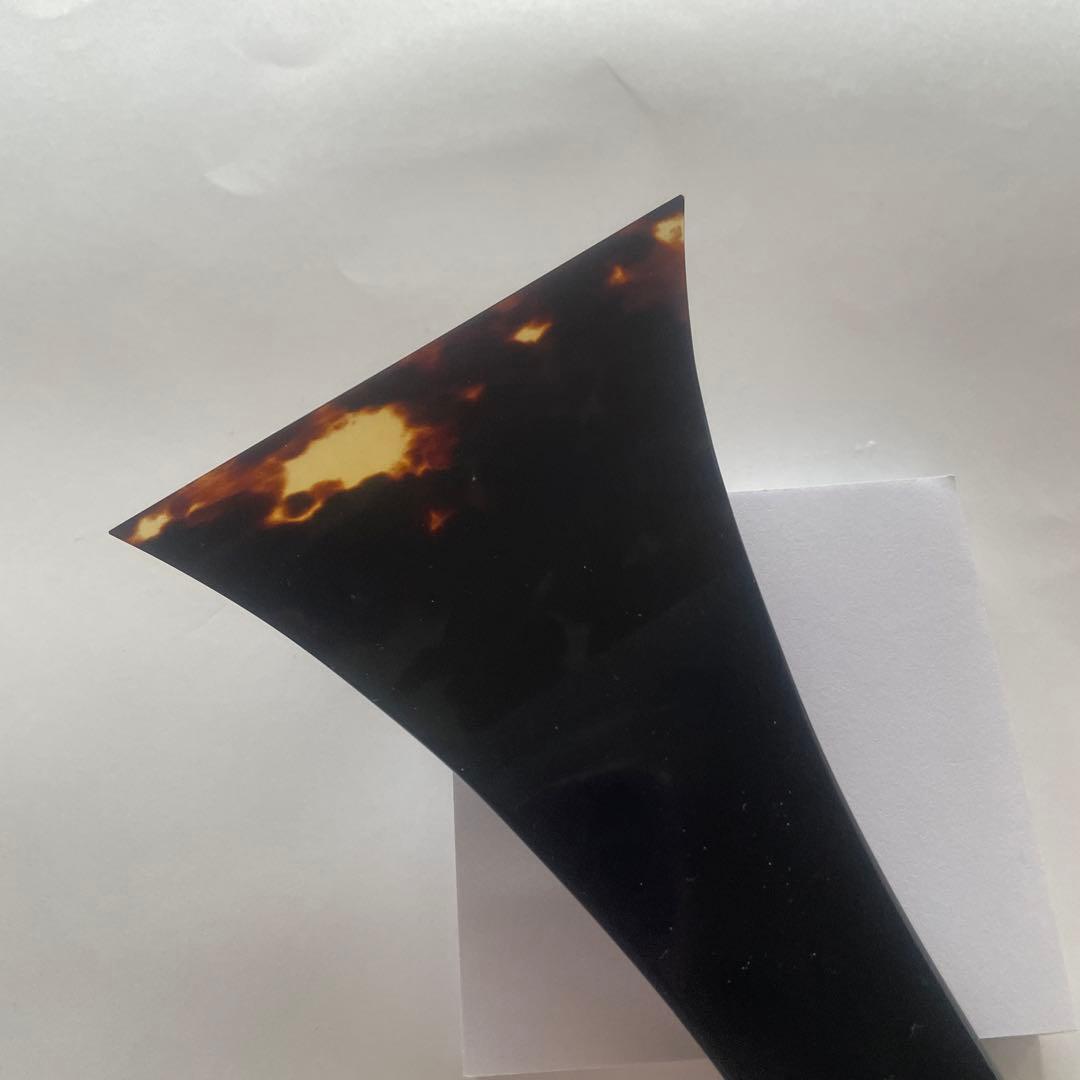 津軽三味線　鼈甲撥　開き９㎝　長さ18.2㎝