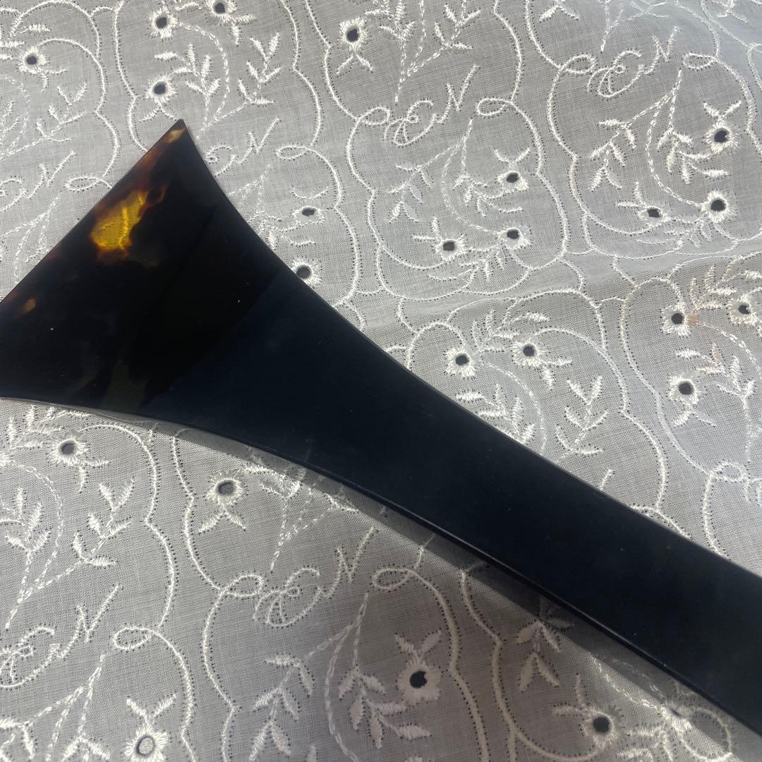 津軽三味線　鼈甲撥　開き９㎝　長さ18.2㎝