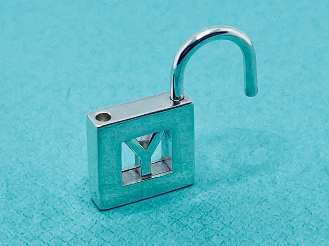 c871 美品　ティファニー　カデナ　ロック　Y ネックレス　トップのみ　925
