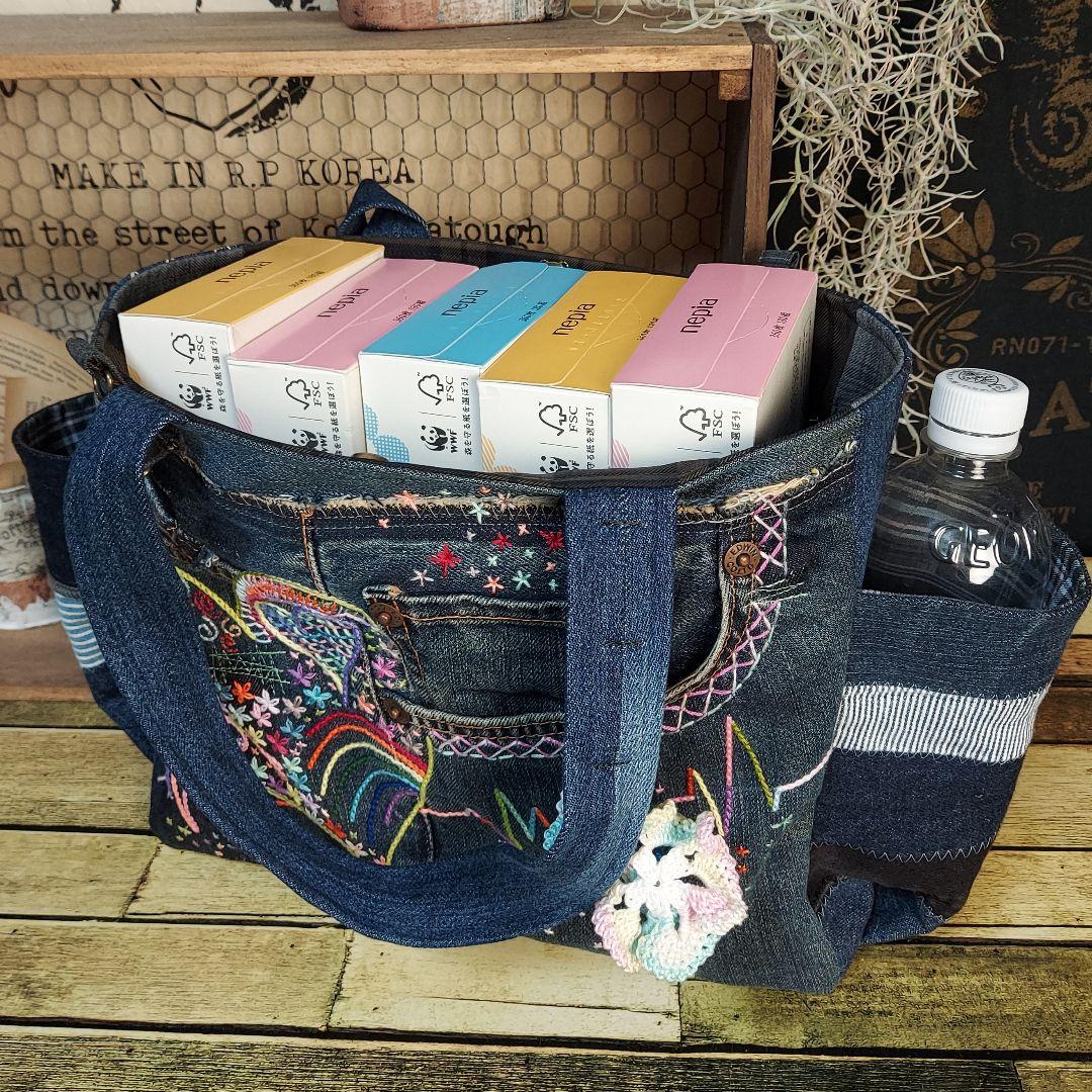 刺繍デニムバック　No.674　デニムリメイク　サイドポケット　刺繍バック