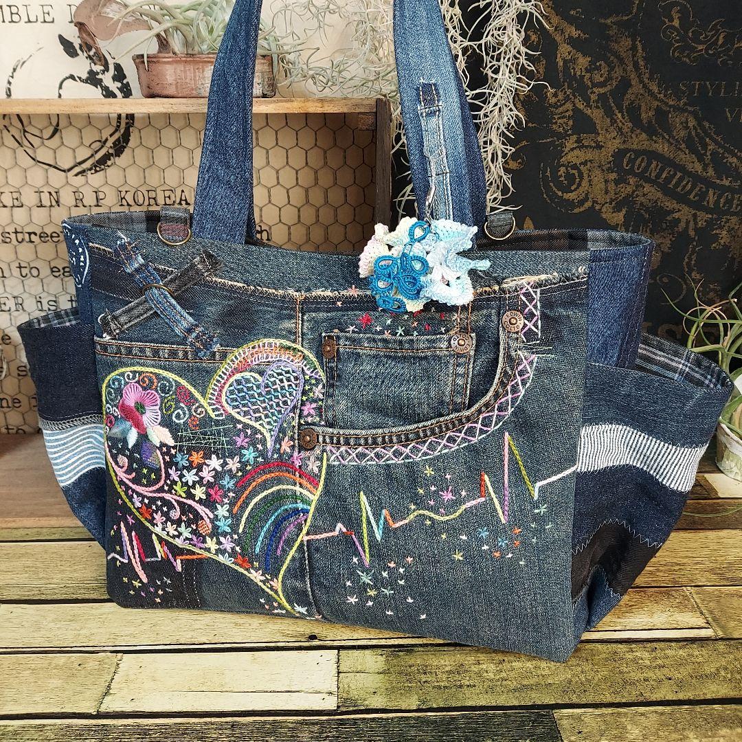 刺繍デニムバック　No.674　デニムリメイク　サイドポケット　刺繍バック
