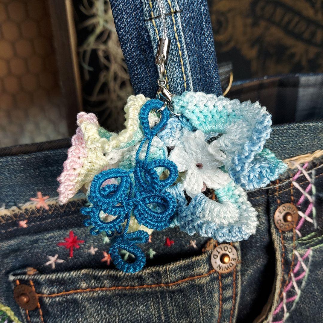 刺繍デニムバック　No.674　デニムリメイク　サイドポケット　刺繍バック