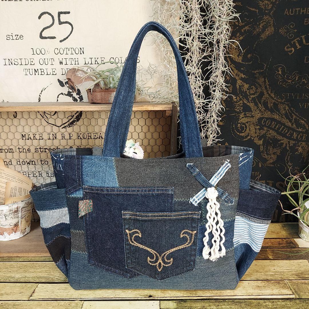 刺繍デニムバック　No.674　デニムリメイク　サイドポケット　刺繍バック