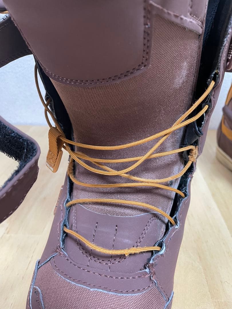 DEELUXE 女性用 スノーボードブーツ ブラウン　23.5