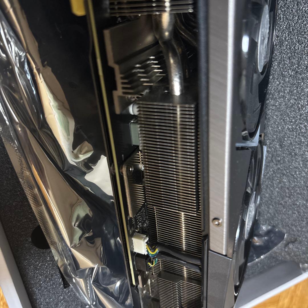 MSI GeForce RTX 3080 Ti SUPRIM X 本体