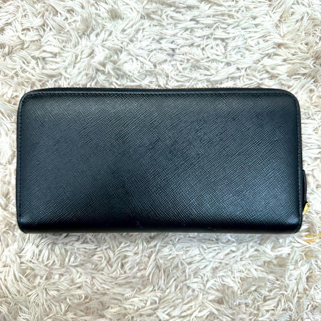 【美品】プラダ 長財布 ラウンドファスナー ブラック シャイン サフィアーノ